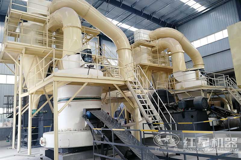吉林膨潤土雷蒙磨粉機現場 吉林膨潤土雷蒙磨粉機現場
