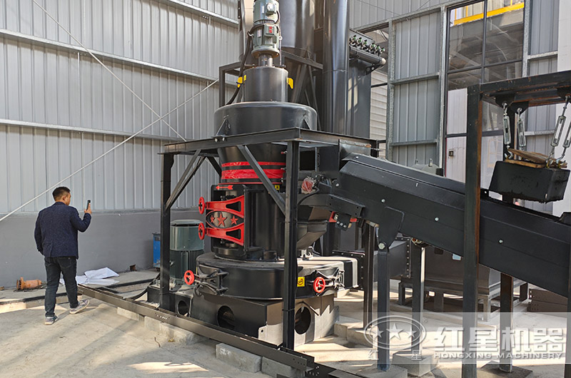 紅星高壓磨粉機(jī)制粉加工客戶現(xiàn)場(chǎng)實(shí)拍 紅星高壓磨粉機(jī)制粉加工客戶現(xiàn)場(chǎng)實(shí)拍
