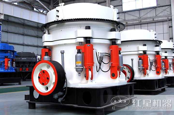 圓錐破碎機實拍圖，運行平穩 后期維護成本低